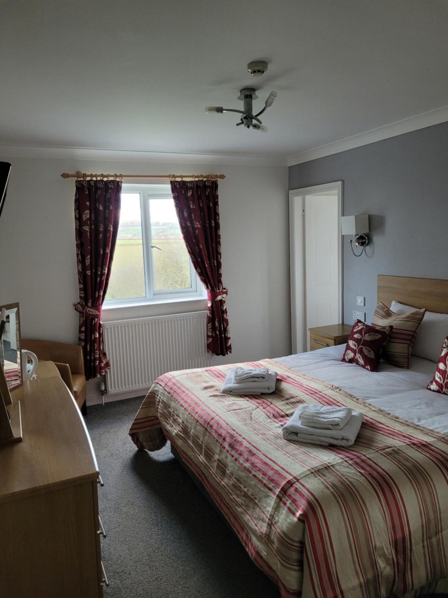 The White Horse Lodge Hotel Thirsk Kültér fotó