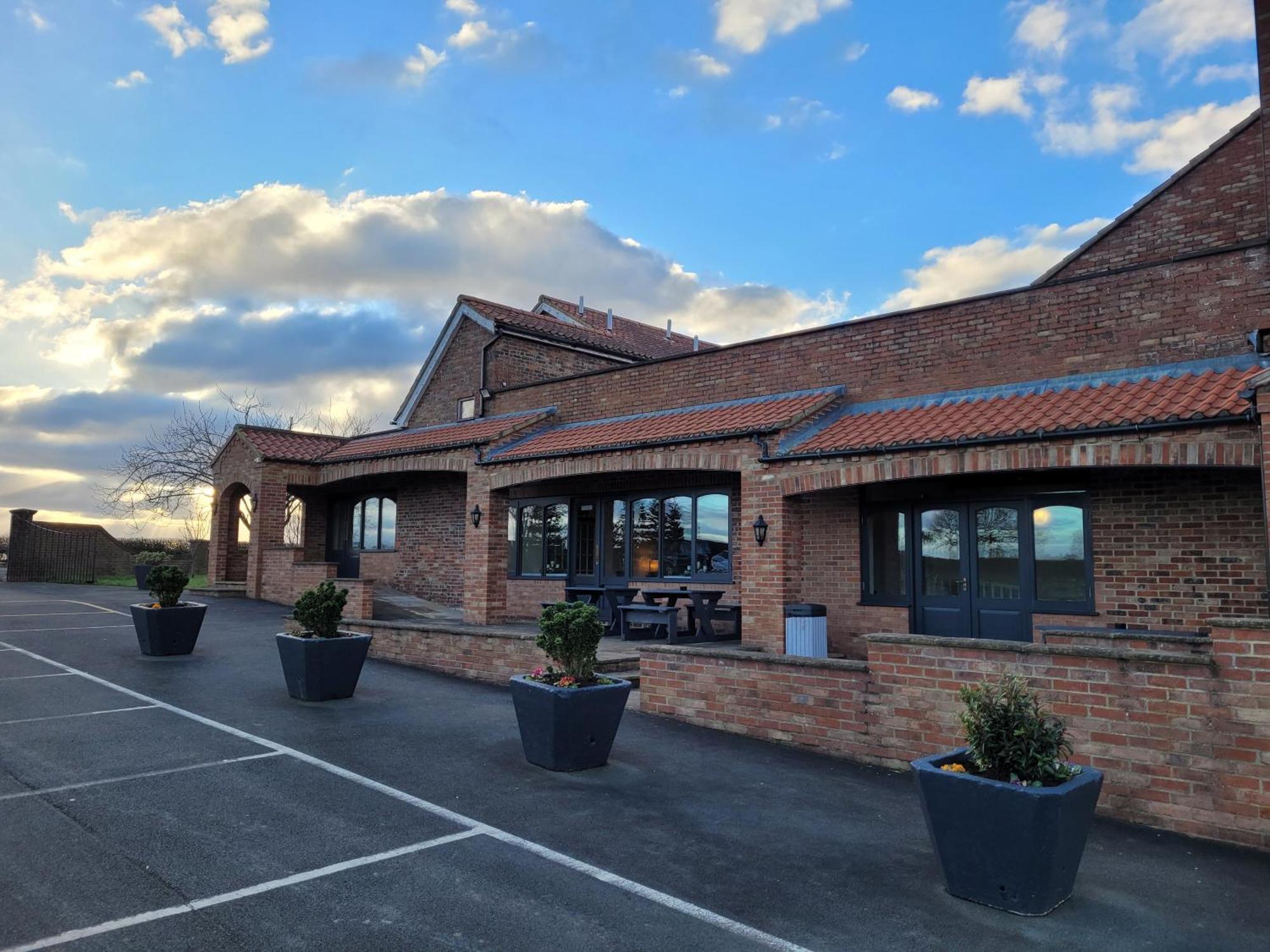 The White Horse Lodge Hotel Thirsk Kültér fotó